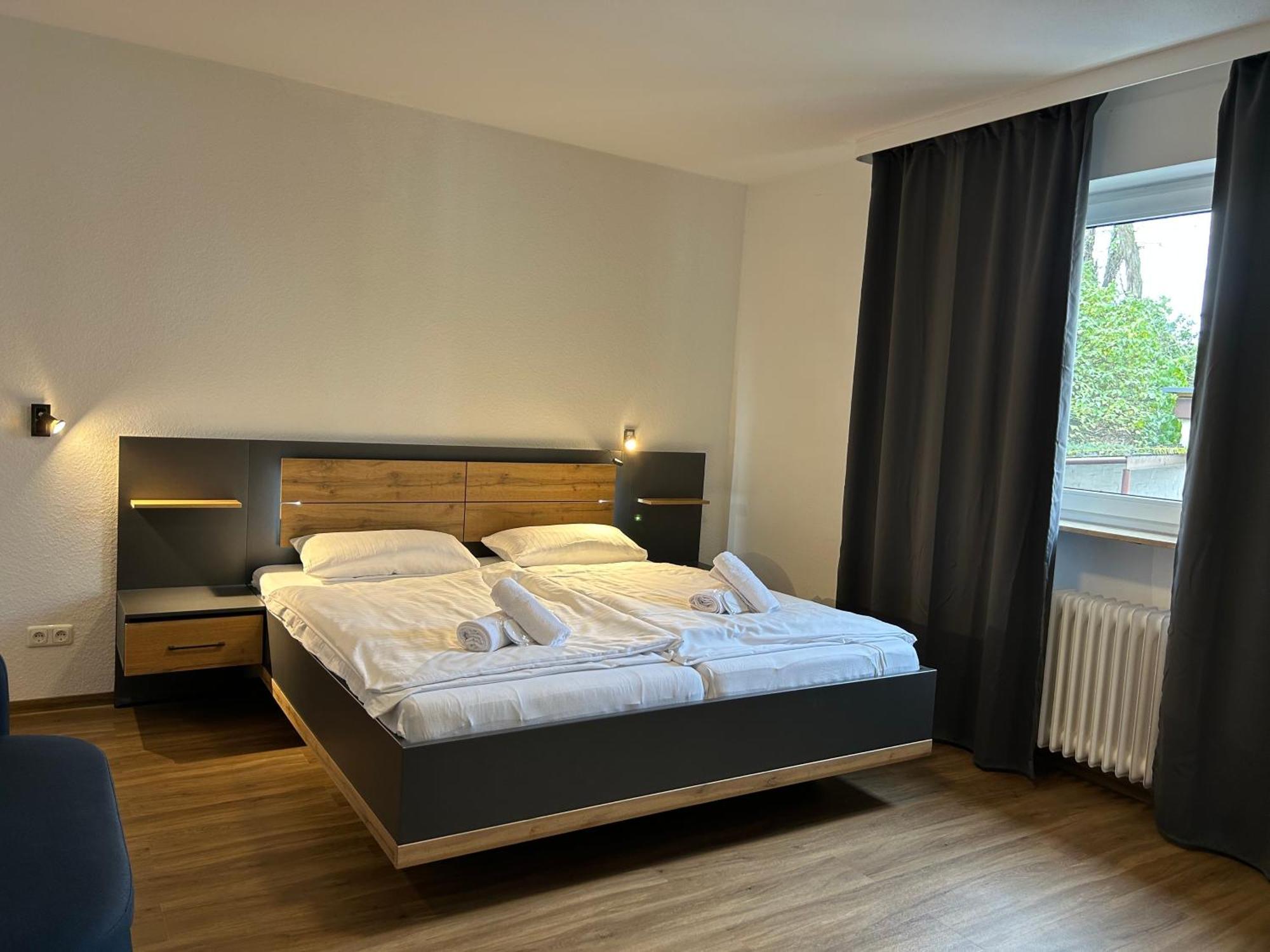 Riverside Airport Hotel Kelsterbach Kültér fotó