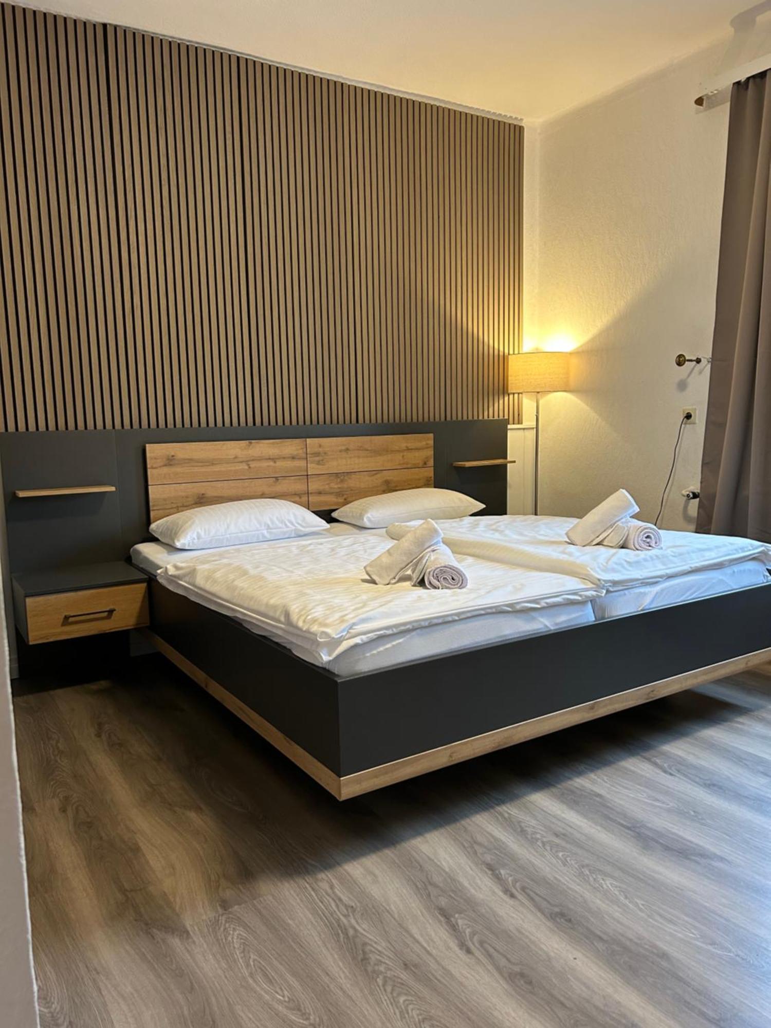 Riverside Airport Hotel Kelsterbach Kültér fotó
