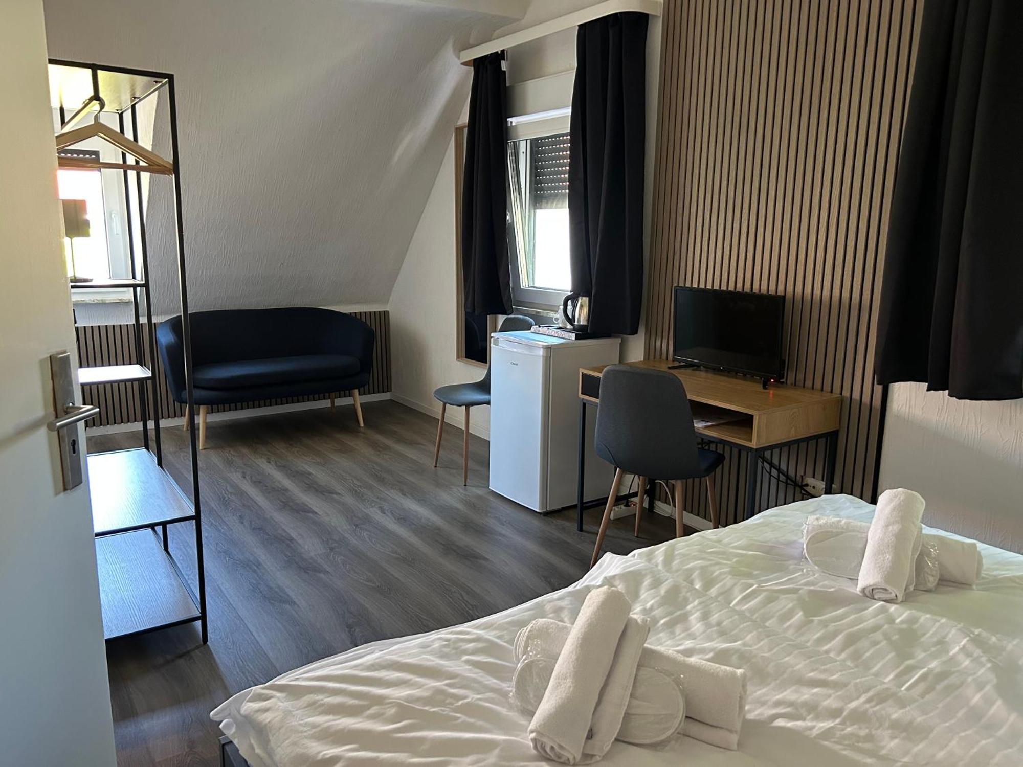 Riverside Airport Hotel Kelsterbach Kültér fotó