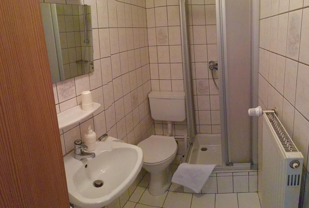 Riverside Airport Hotel Kelsterbach Kültér fotó